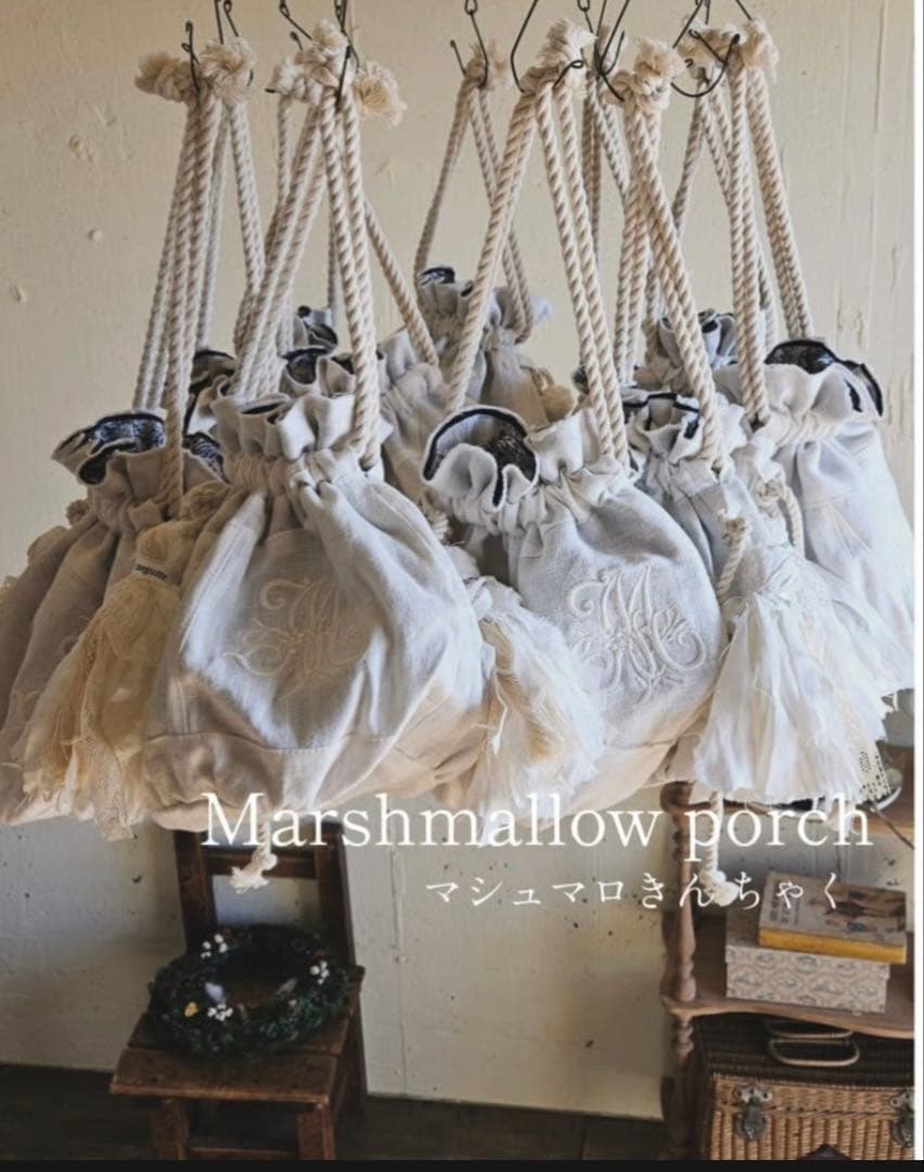 ヒロ様　meguri megutteさん　マシュマロポーチ