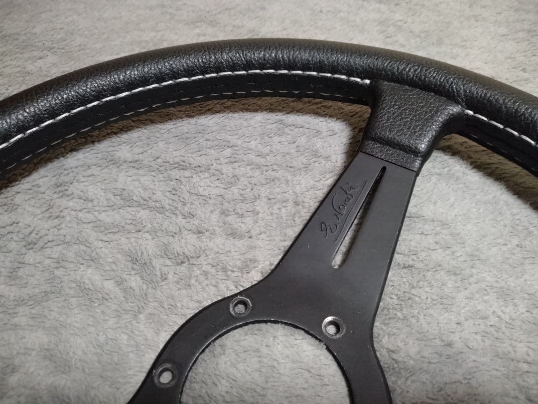 こっぺ　ナルディ　クラシック　革張り替え依頼品