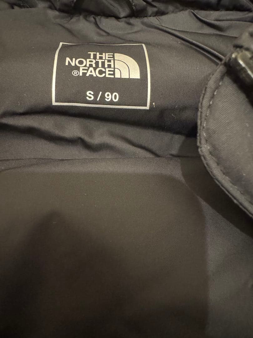 新品未使用。ザ・ノースフェイスヌプシベスト黒。 Sサイズ