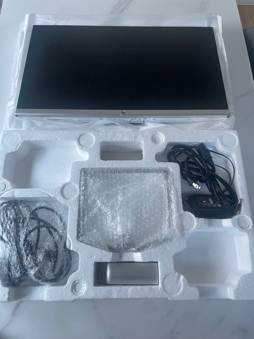 HP モニター　23.8インチ　フルHD 超薄型 スピーカー搭載