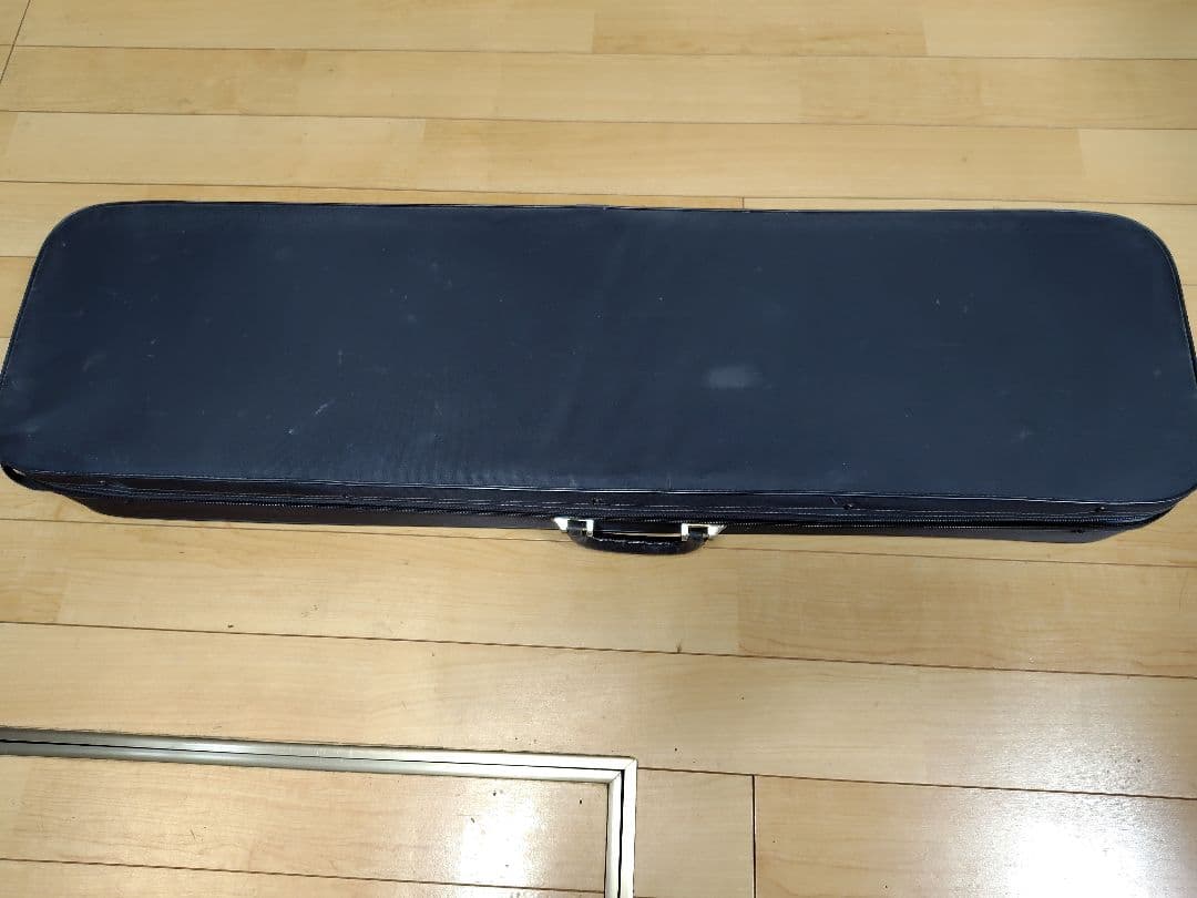 Ø*様 高級三味線太棹　 紅木東さわりk9刻印金細　二本溝子持綾杉胴　ケース付