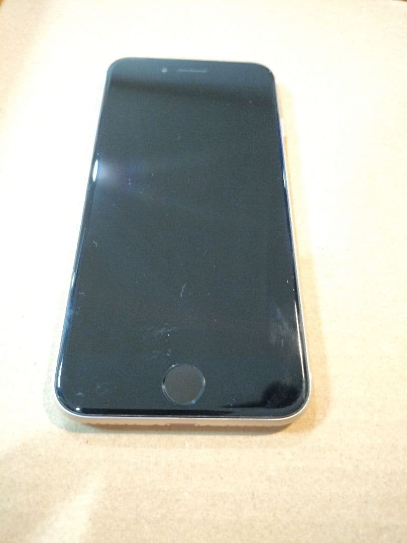 iphonese 第3世代 本体