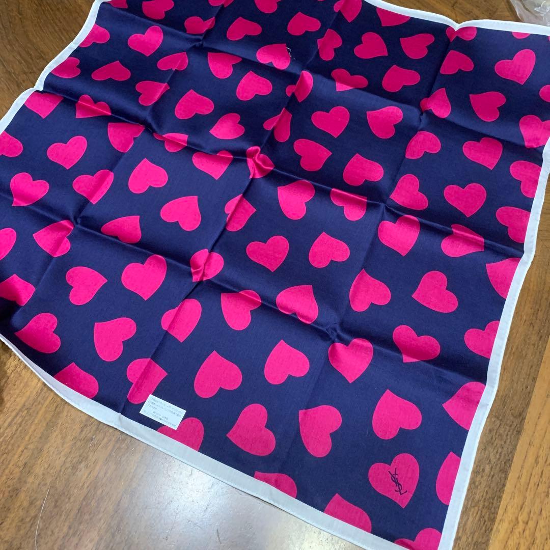イヴ・サンローラン ハンカチセット　ハート柄