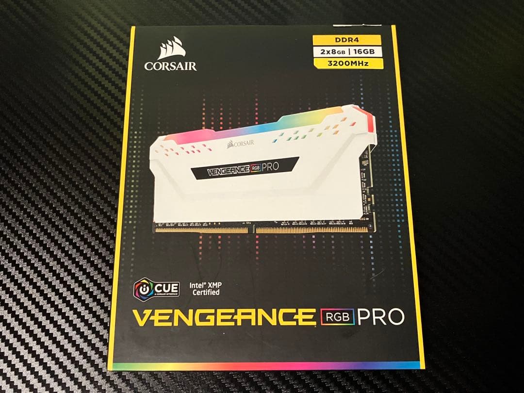 CORSAIR VENGEANCE RGB PRO DDR4 16GB ホワイト