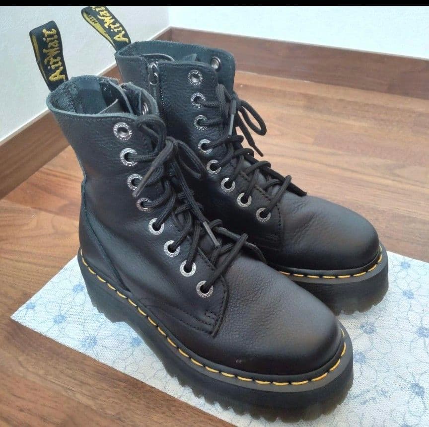 ドクターマーチン　JADON 3 PISAレザー　UK3