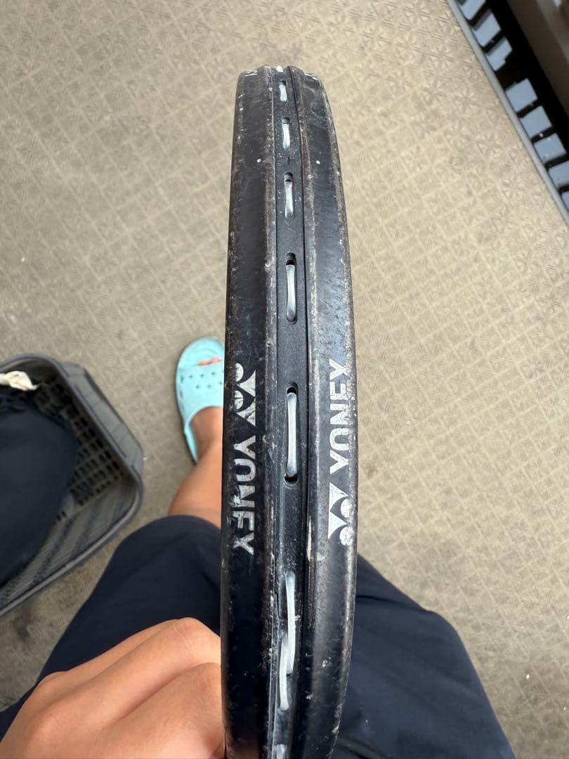 カーボンファイバー テニスラケット 軟式用　元値は2万円〜3万円！買うなら今！