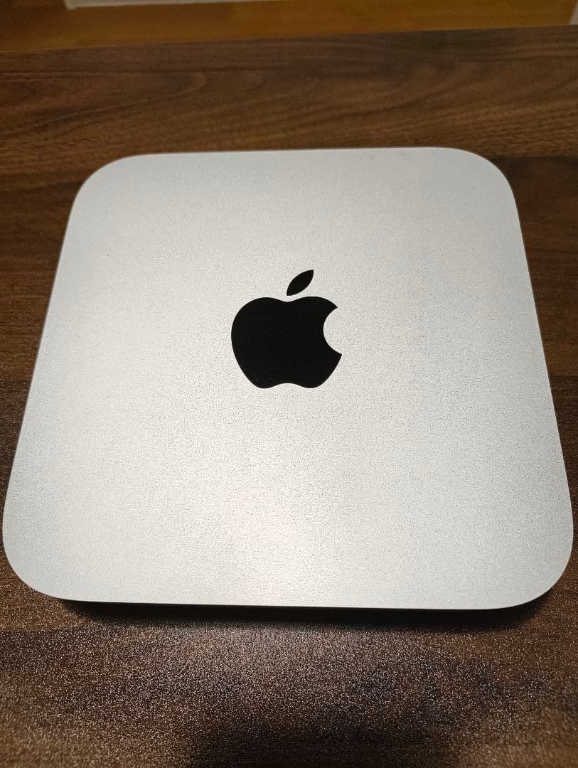 Macmini M2 8GB 256GB　Satechiキーボード＆マウス付