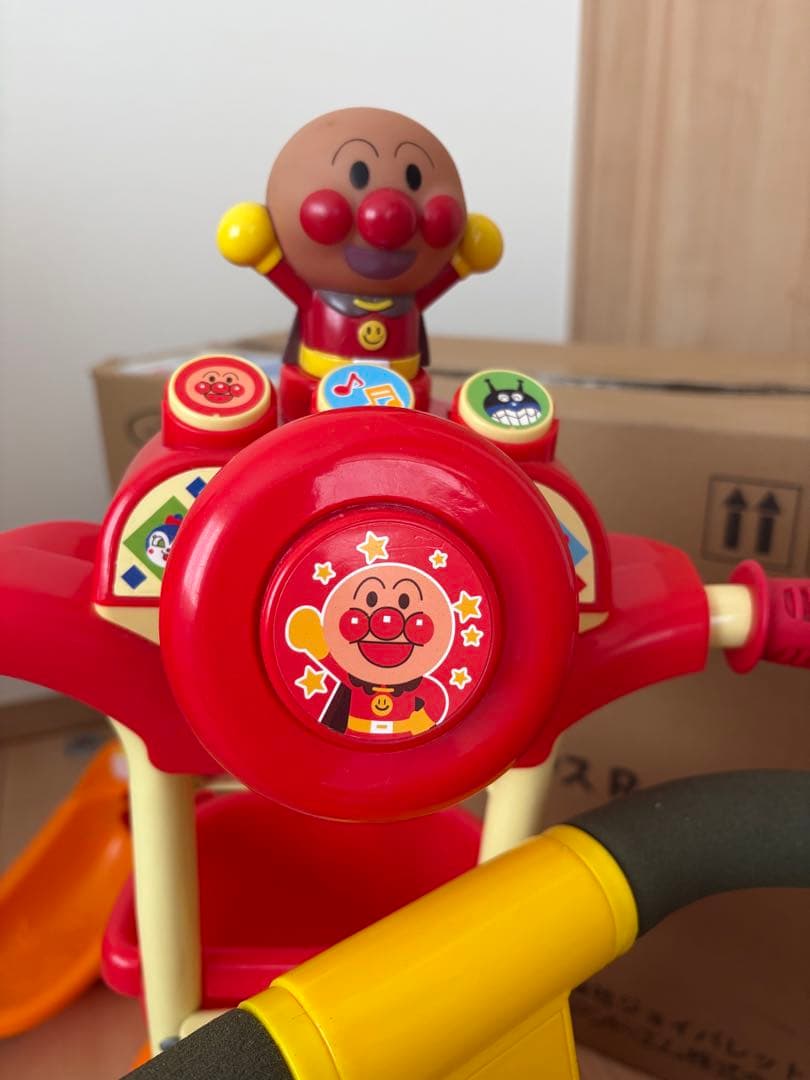 ☺︎アンパンマン 三輪車 デラックスR ブザー日除付き エコメルカリ便でお得☺︎‼︎