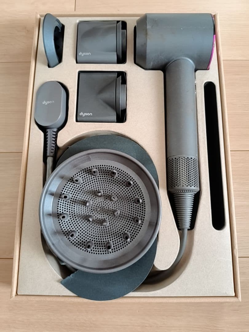 Dyson ヘアドライヤー HD01 ダイソン