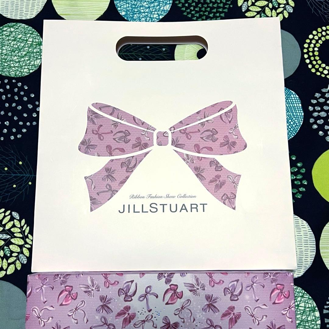 ジルスチュアート リボンファッションショー コレクション クリスマスコフレ 新品