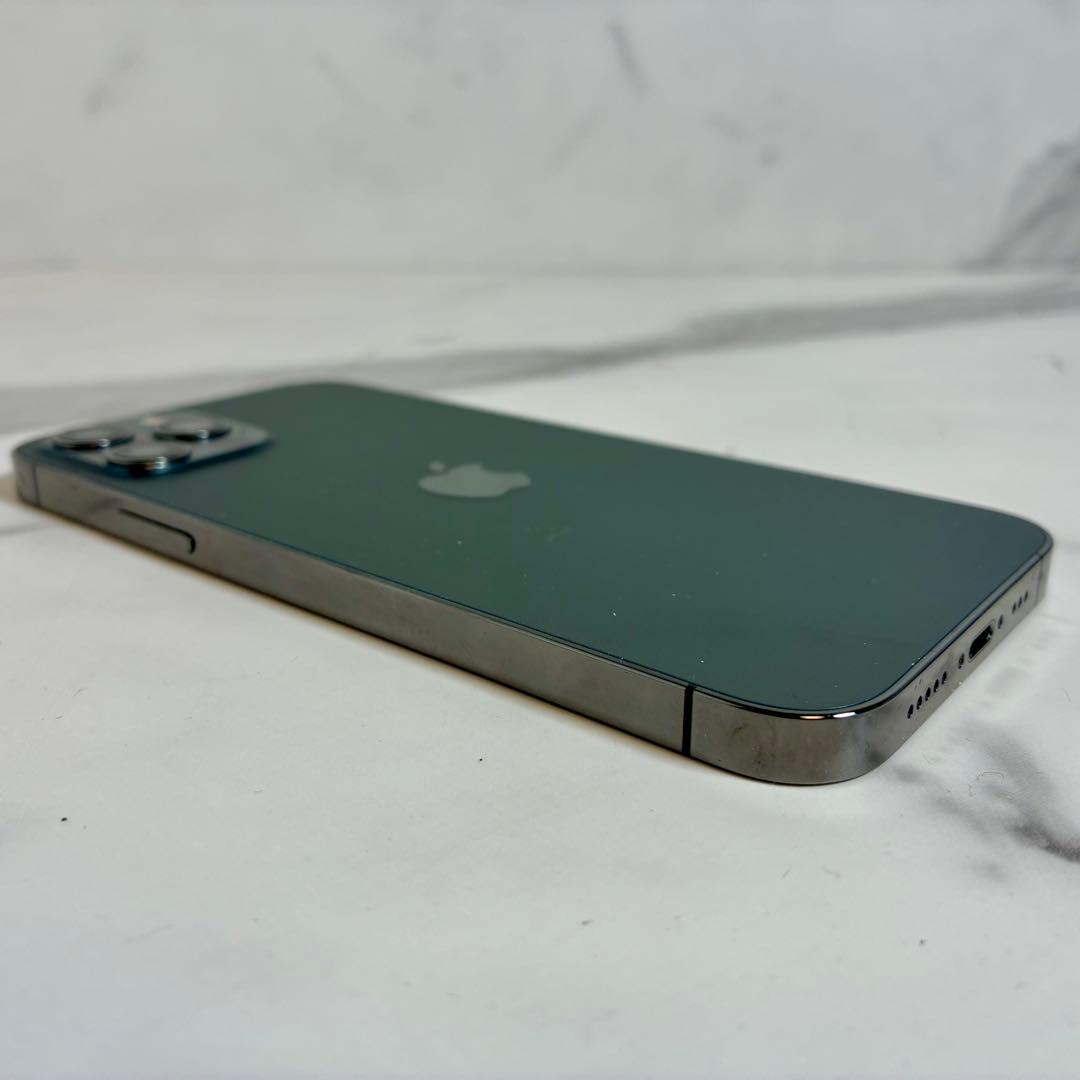 【極美品】iPhone 12 Pro 128GB グラファイト docomo