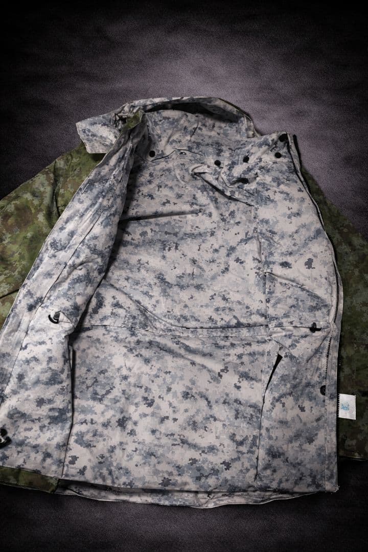 ロシア軍 実物 FSB国境警備隊 防寒ジャケット 48-3 リバーシブル