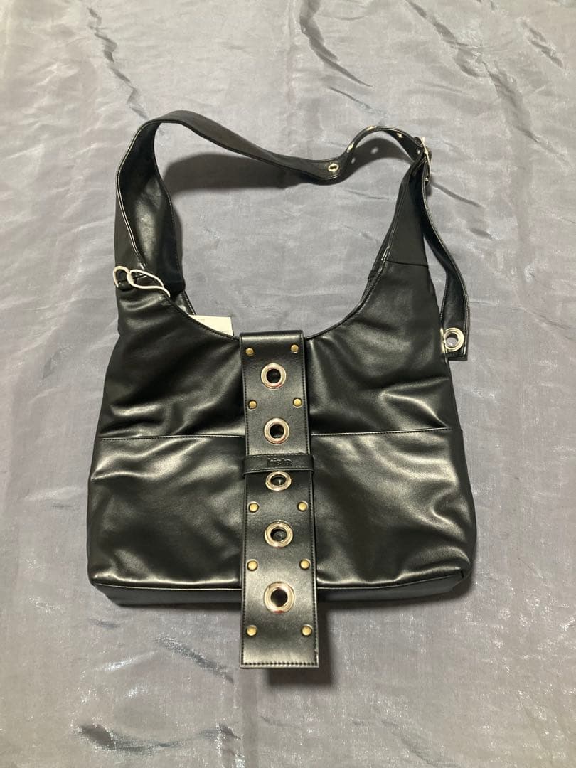 黒 hietaショルダーバッグ
