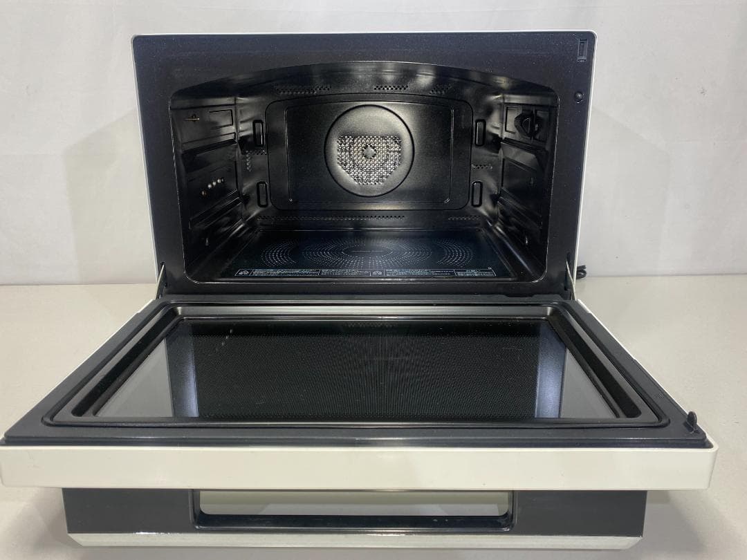 TOSHIBA オーブンレンジ石釜ドーム　ER-TD3000(W)　2020年製