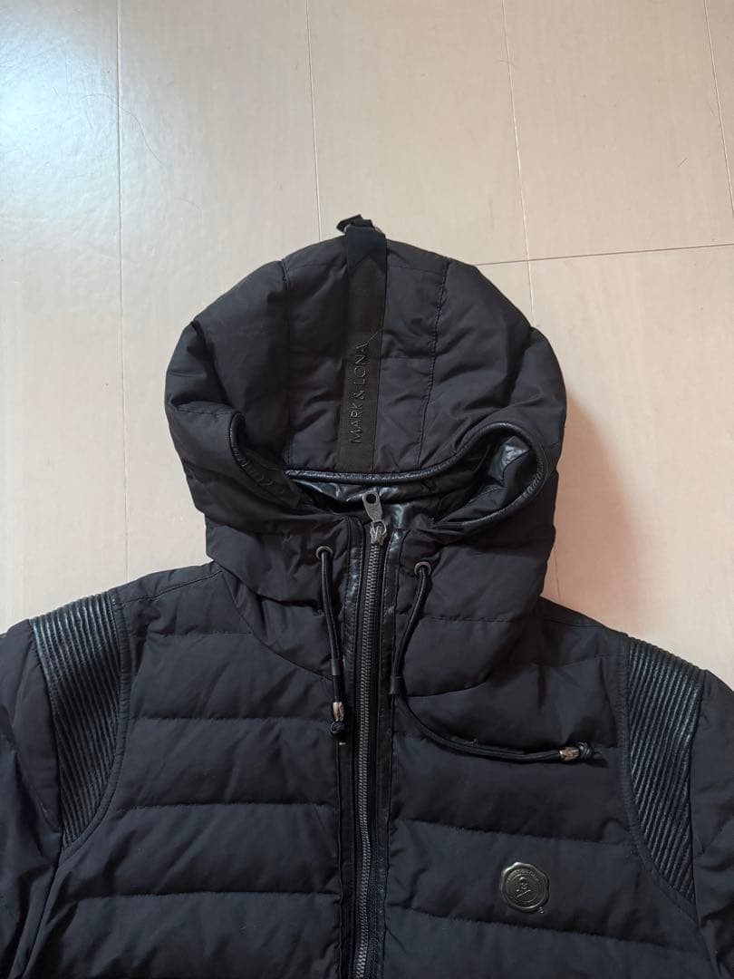 マークアンドロナダウンジャケット黒
