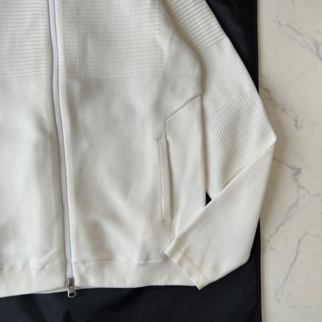 ブリーフィング 2025年モデル ジップアップブルゾン ホワイト レザーロゴ