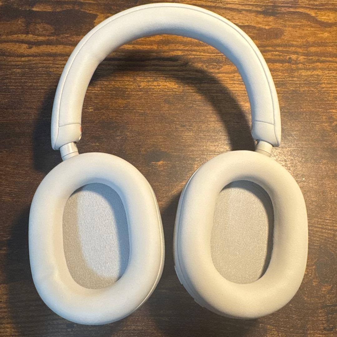 24時間限定値下げ中！！　SONY WH-1000XM5 プラチナシルバー