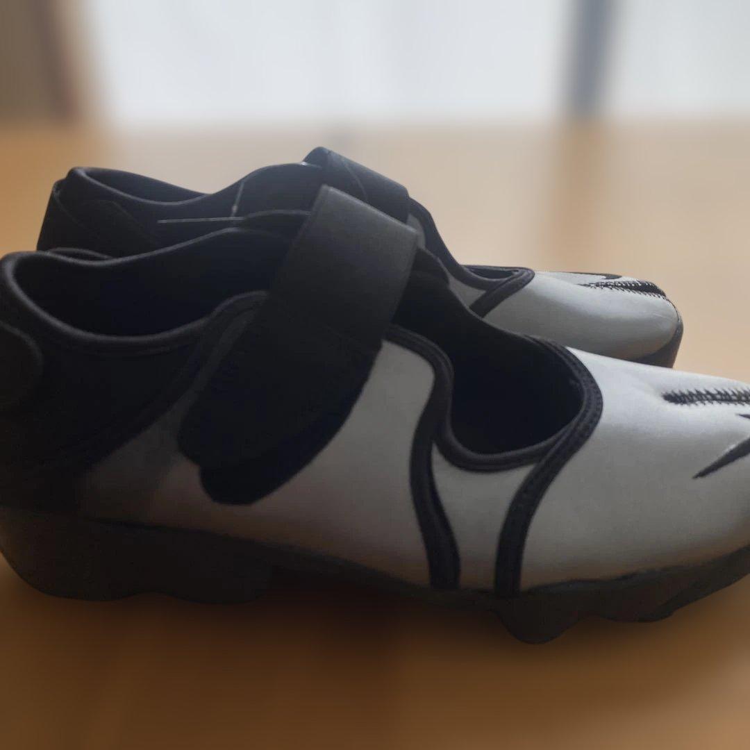 新品ナイキエア リフト メタリック シルバー/ブラック28センチ