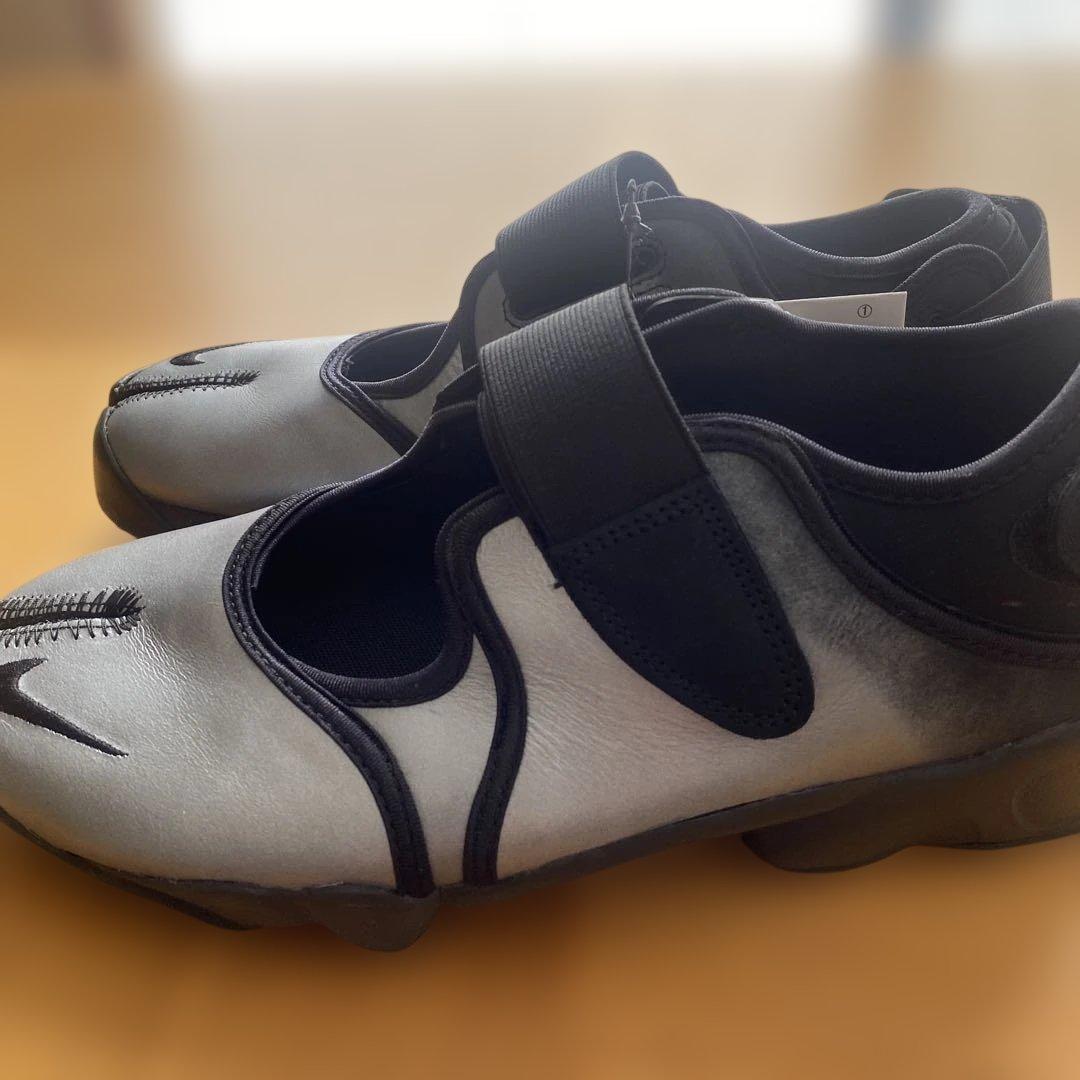 新品ナイキエア リフト メタリック シルバー/ブラック28センチ