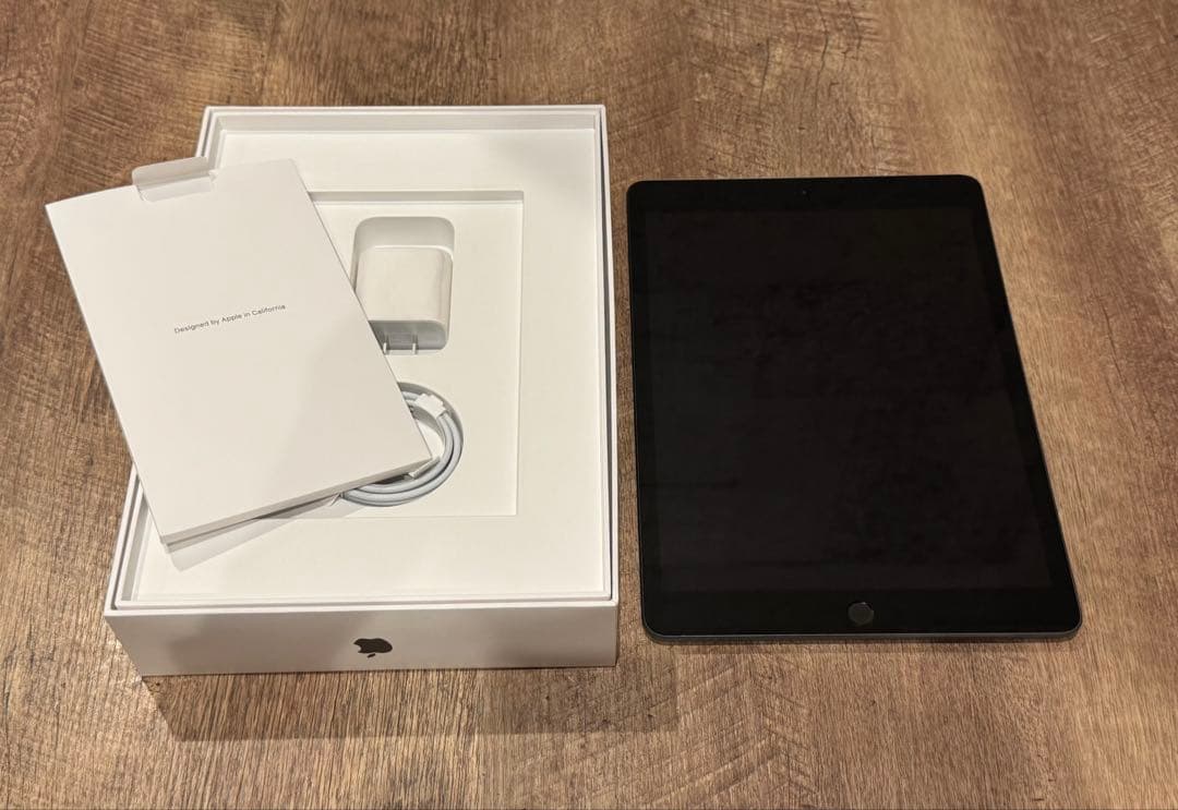 極美品 90% iPad 第8世代32GB スペースグレー 本体 充電器付き