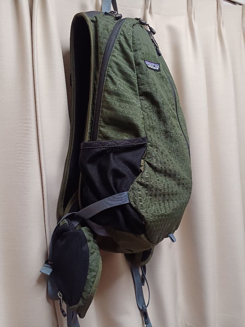 Patagonia リュック オリーブグリーン