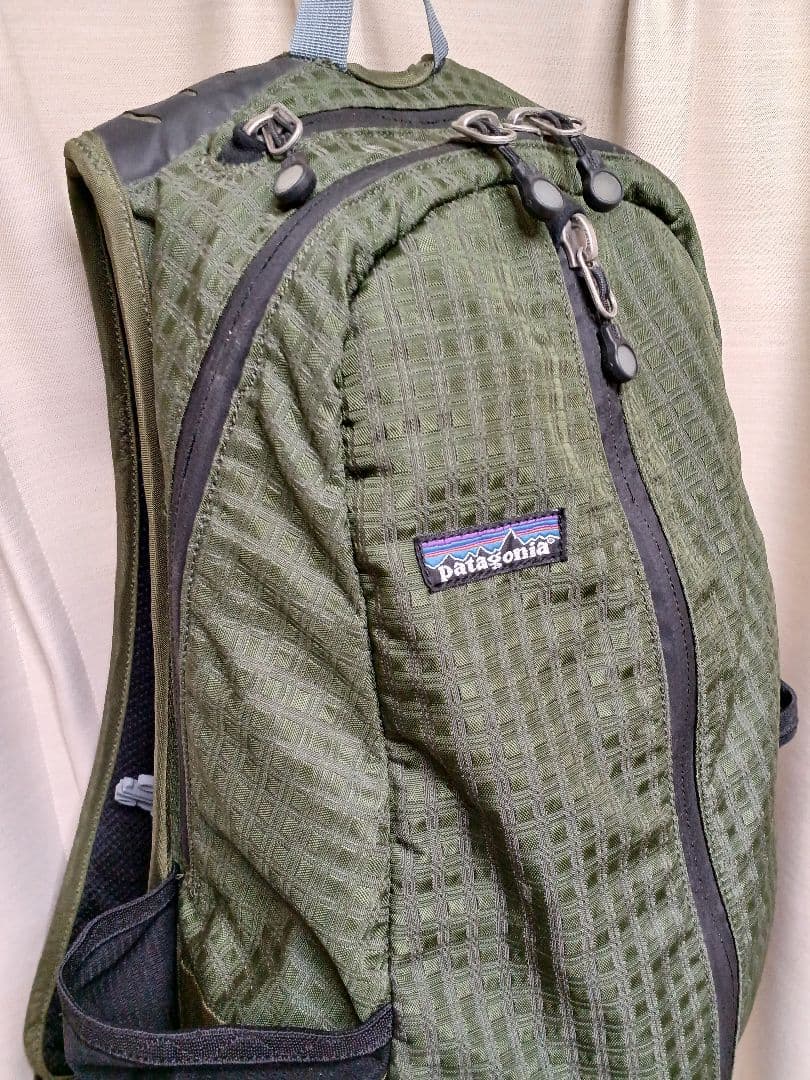 Patagonia リュック オリーブグリーン