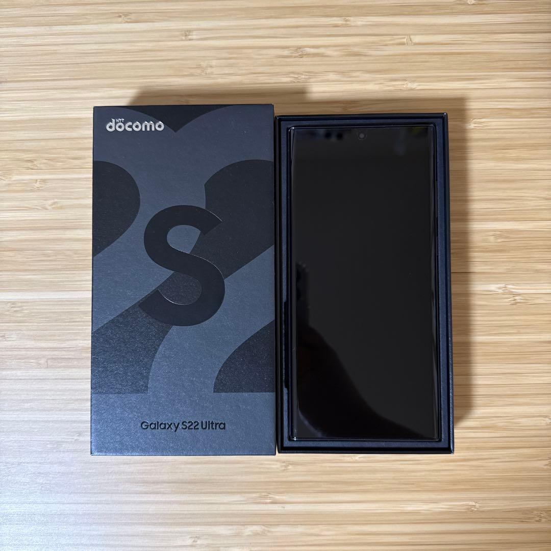 【美品】Galaxy S22 Ultra SIMフリー 256GB docomo