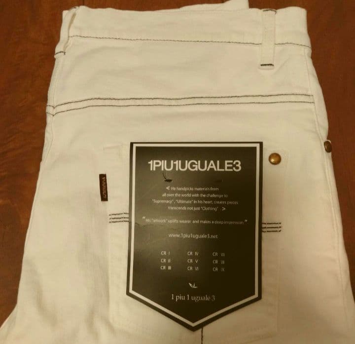 新品未使用　タグ付き1PIU1UGUALE3 ホワイトデニムパンツ