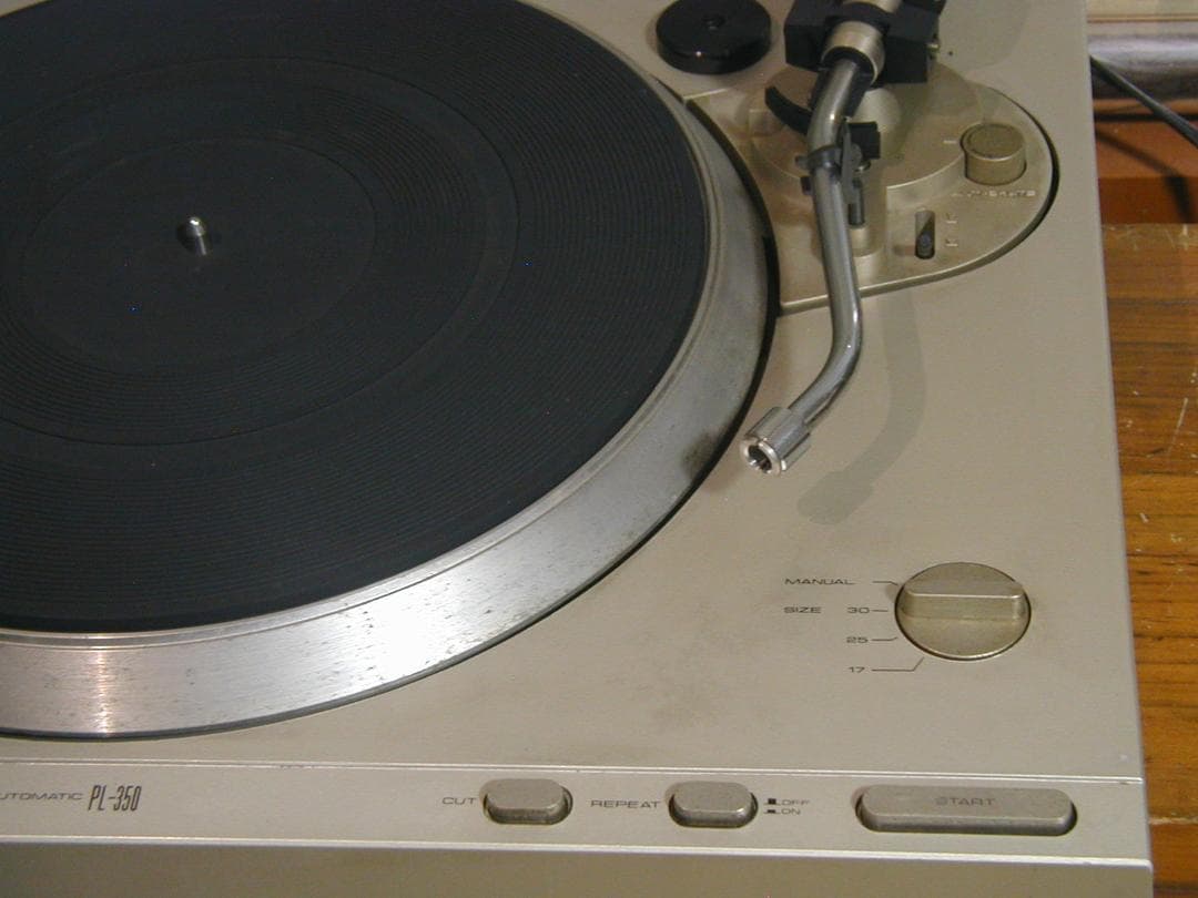 パイオニア PL- L-350 フルオートプレイヤー。カバーにキズかなり多い