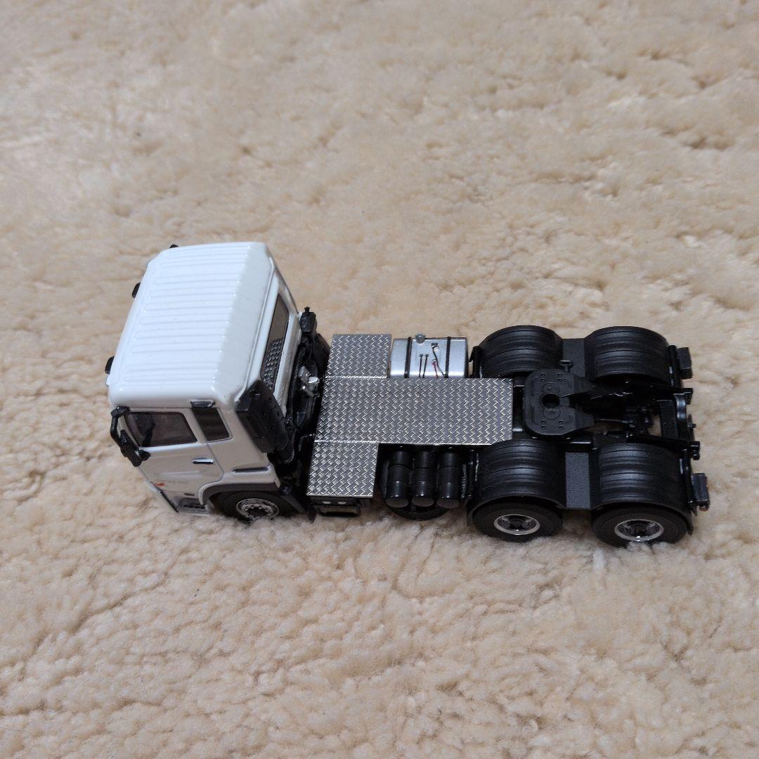 ホワイト トレーラー ミニカー　UD