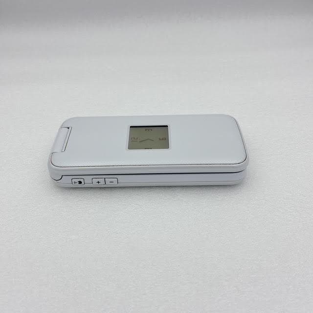 【極美品】ドコモ らくらくホン F-01M ホワイト