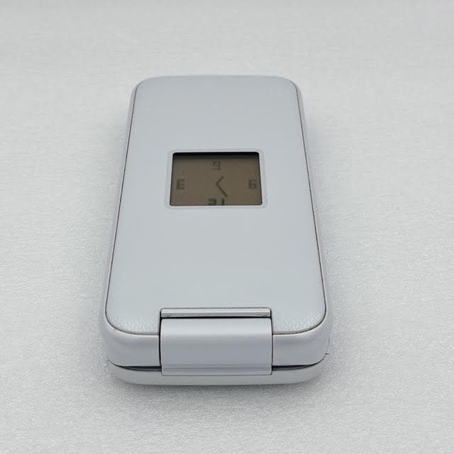 【極美品】ドコモ らくらくホン F-01M ホワイト