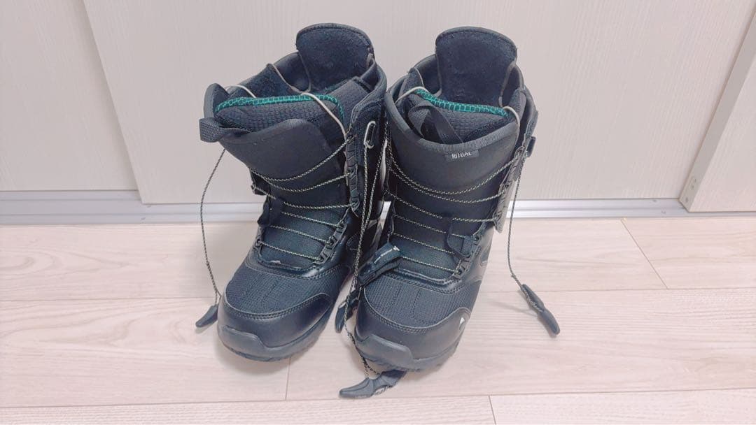 BURTON 女性用スノーボードブーツ INPRINT3