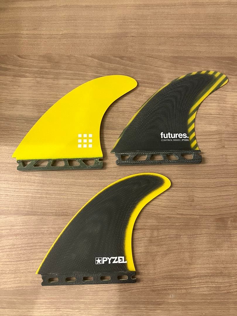 サーフボードフィン 3枚セット イエロー/ブラック パイゼル Lサイズ