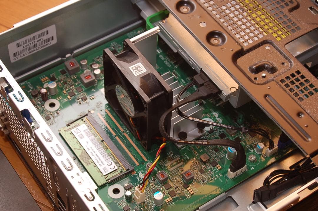 HP Slim Desktop S01-aF1102jp 使用時間850時間ほど