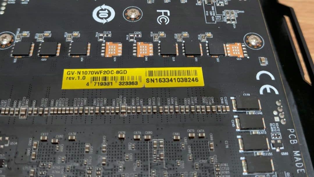 GIGABYTE GTX 1070 WINDFORCE OC 8G 動作確認済み