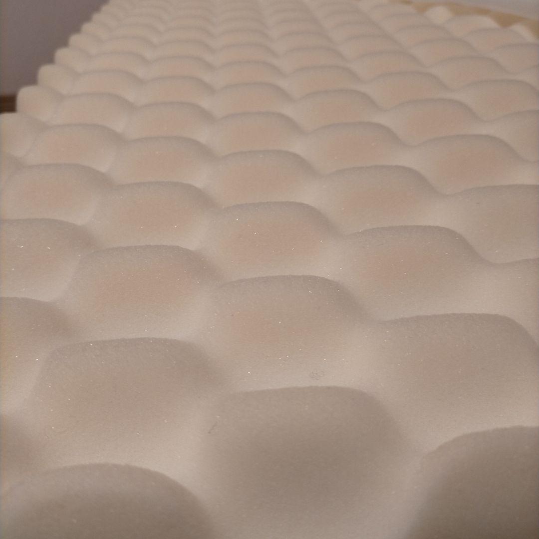 雲のやすらぎプレミアム　三つ折りマットレス