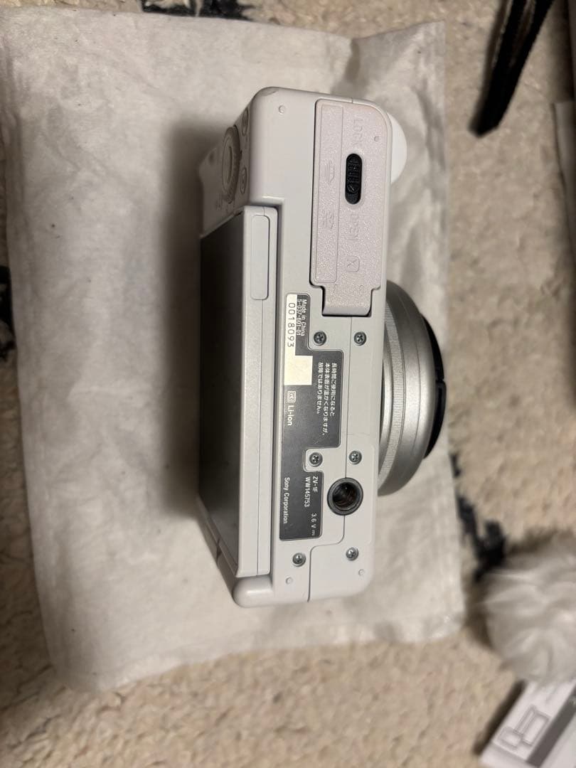 SONY VLOGCAM ZV-1Fデジタルカメラ ホワイト