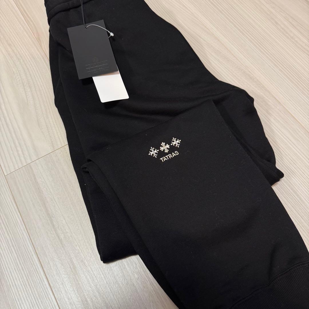 【タグ付き新品未使用】TATRAS スウェットパンツ　ブラック02（Mサイズ）