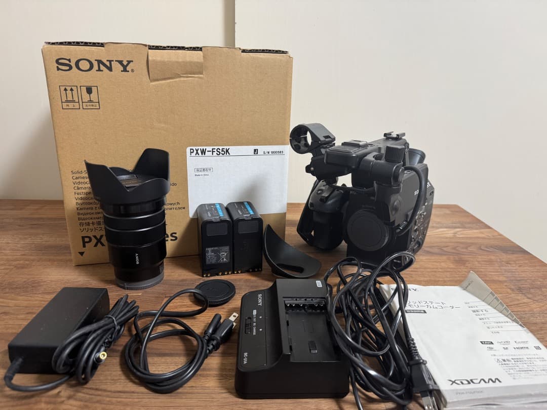 PXW-FS5K XDCAMメモリーカムコーダー レンズ SELP18105