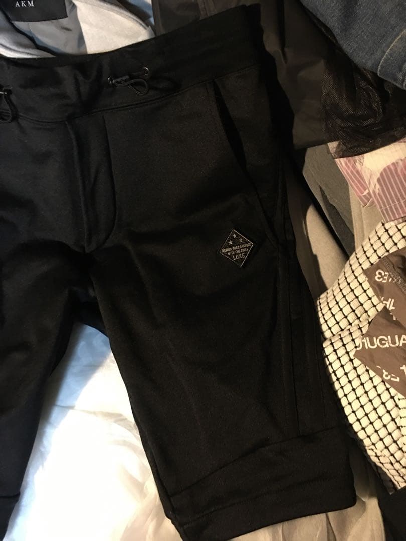 ごいちAKM LUXE SIDE ZIP SHORTS BL