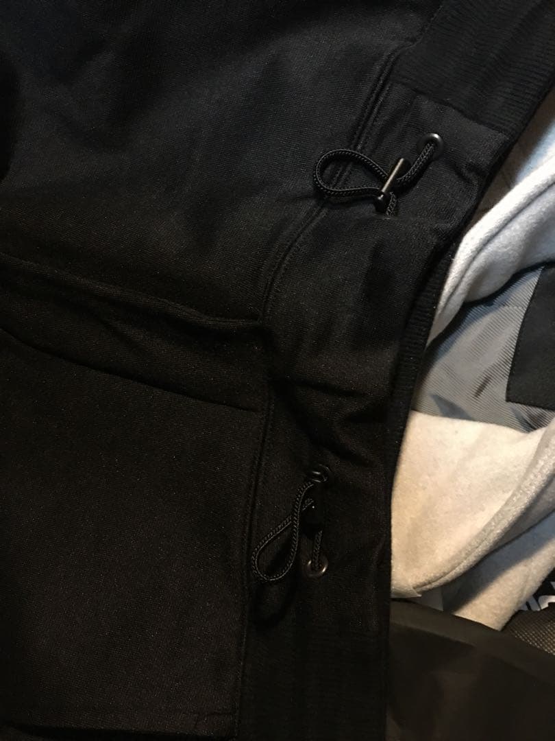 ごいちAKM LUXE SIDE ZIP SHORTS BL