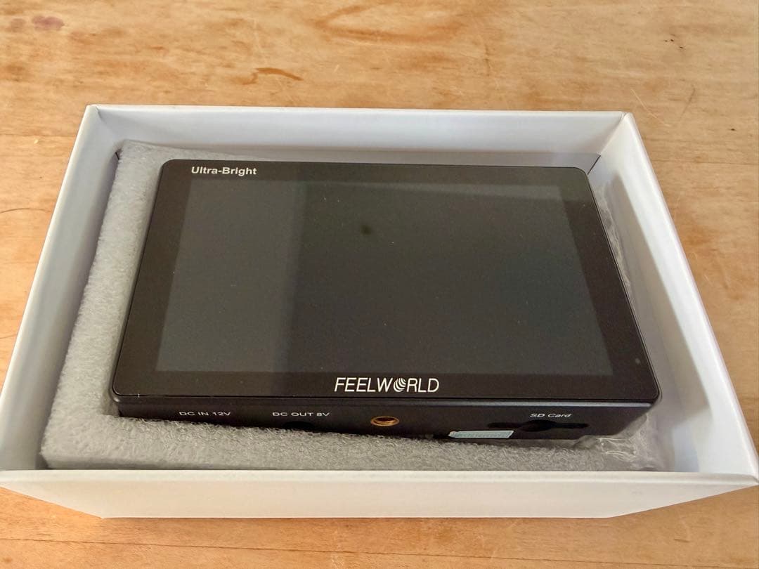 FEELWORLD LUT5 5.5インチフィールドモニター