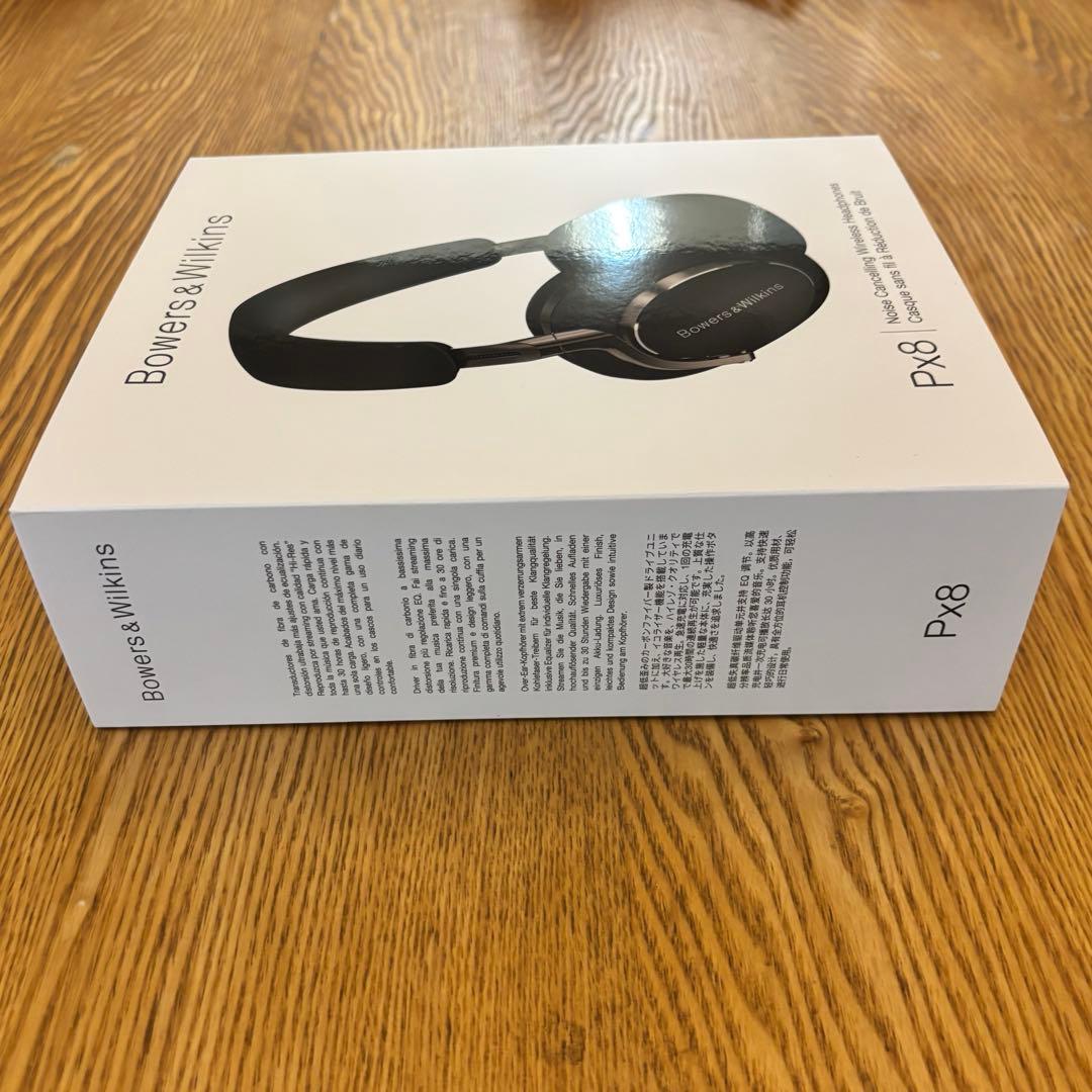 Bowers & Wilkins Px8 ワイヤレスヘッドホン　ブラック　B&W