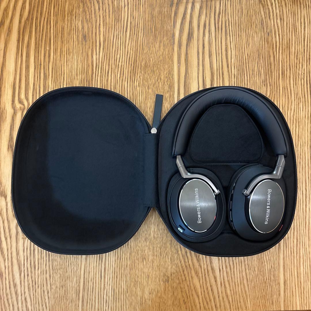 Bowers & Wilkins Px8 ワイヤレスヘッドホン　ブラック　B&W