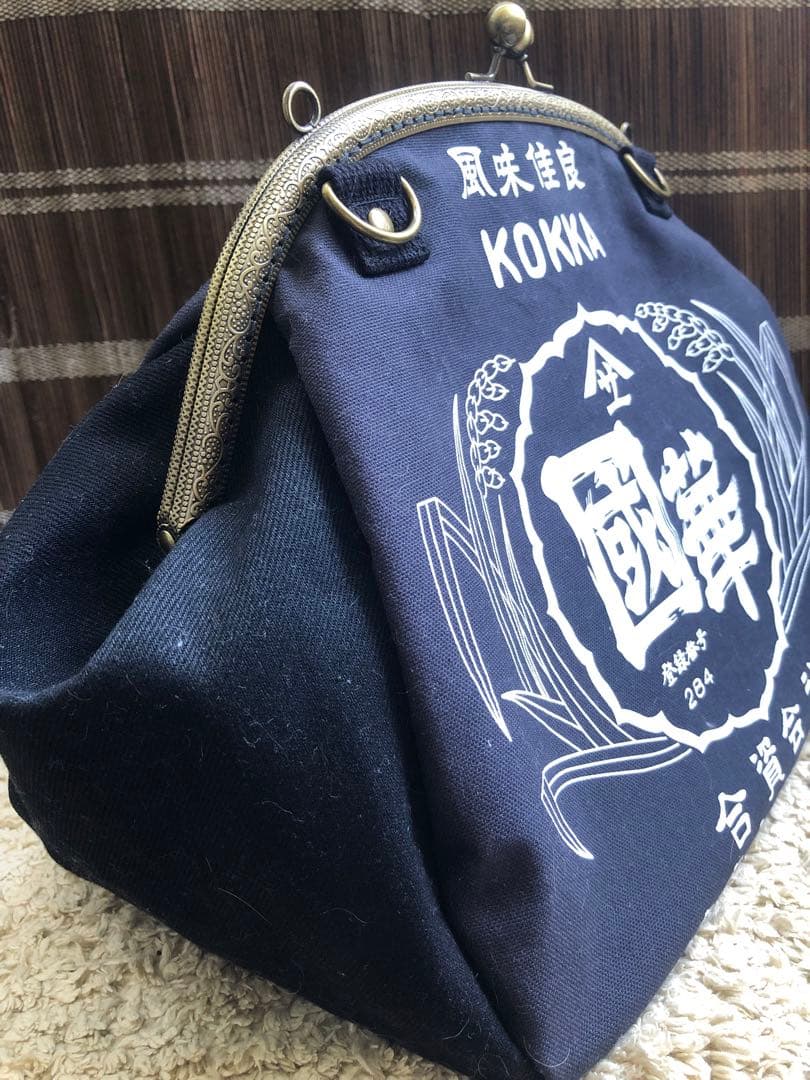 ハンドメイド●超特大大容量★箱ティッシュ4箱入るがま口リュック、前掛けバッグ