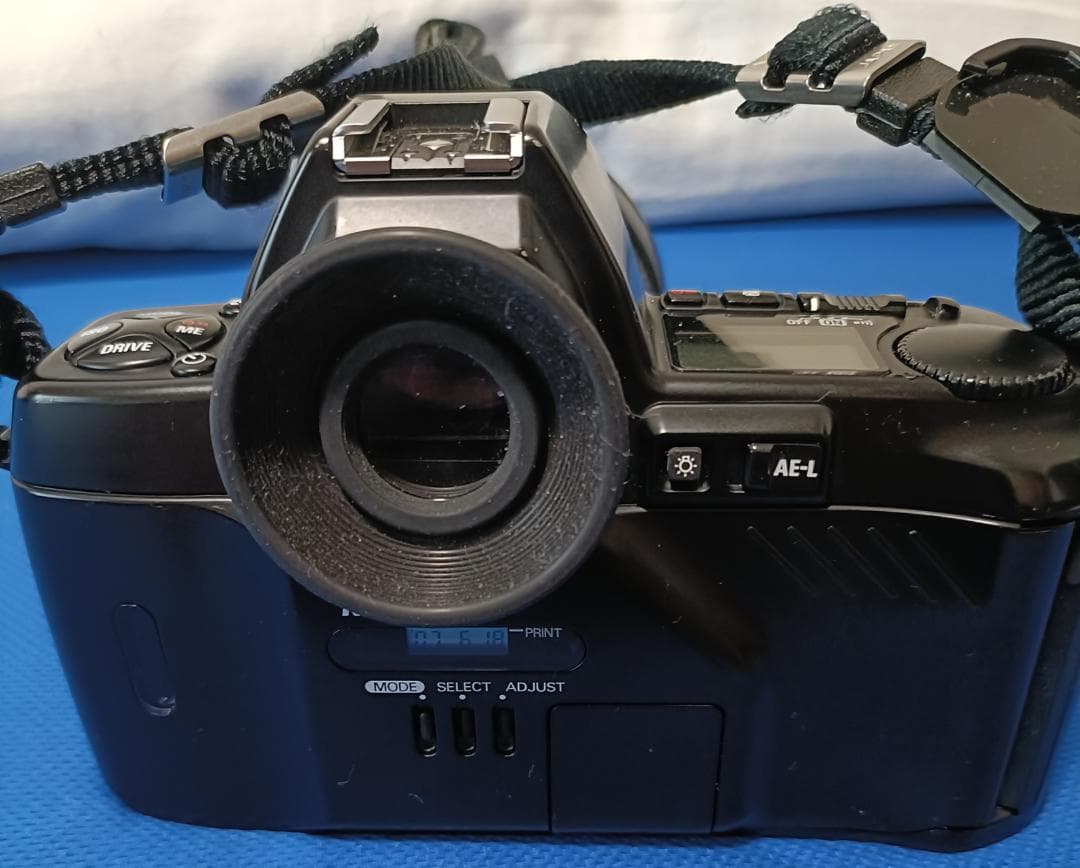 超美品 ’91年高級中級機 Nikon F801S 35-105mm フード付