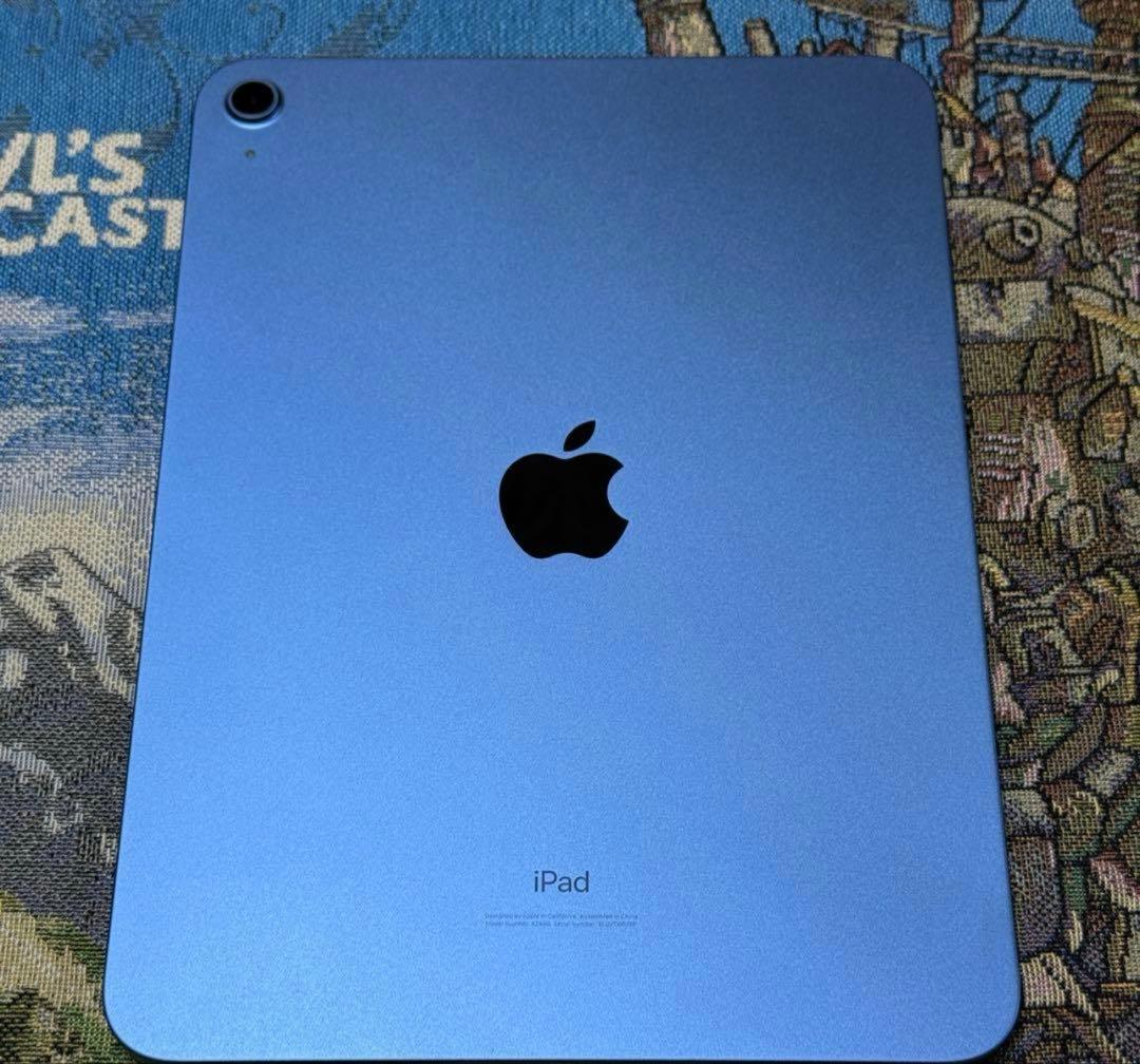 【美品】Apple iPad ブルー本体 iPad 第10世代　ケース付
