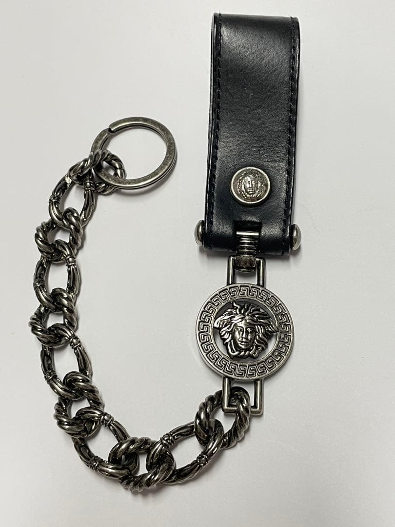 【匿名配送】Versaceヴェルサーチ　キーホルダー　❤︎