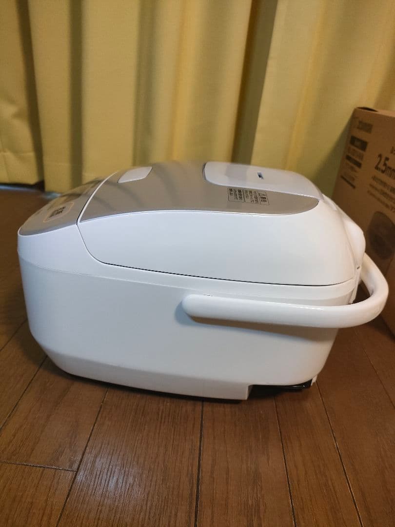 2024年製 象印 NL-DB10-WA 5.5合 炊飯器